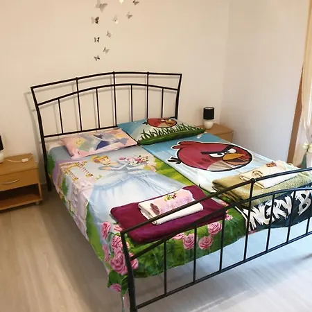 Barbara Chanel Apartment *